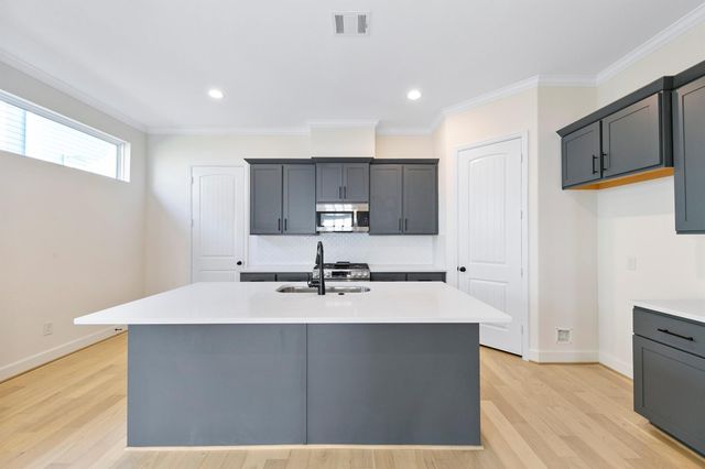 946 Judiway Street, Houston, TX 77018