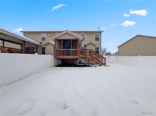 2020 Briarbend Court, Maryville, IL 62062