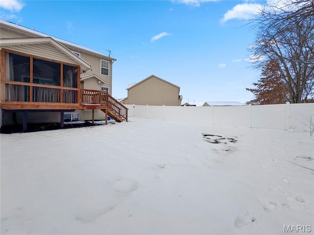 2020 Briarbend Court, Maryville, IL 62062