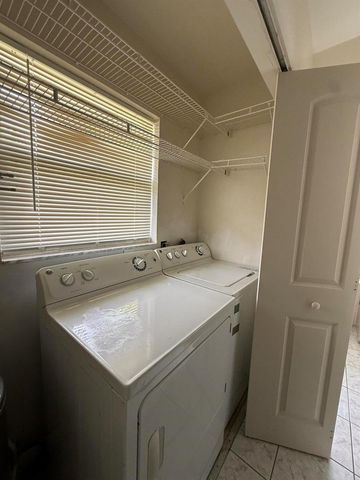 3961 Park Lane B, Palm Springs, FL 33406