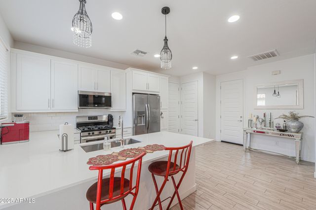 435 E WHITE WING Drive, Casa Grande, AZ 85122