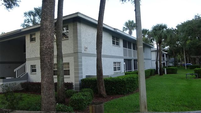 584 FAIRWAYS LANE F201, Ocala, FL 34472