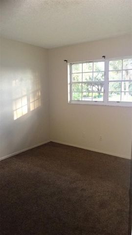 584 FAIRWAYS LANE F201, Ocala, FL 34472