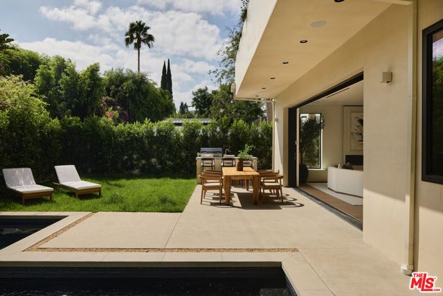 4514 Cedros Avenue, Sherman Oaks, CA 91403