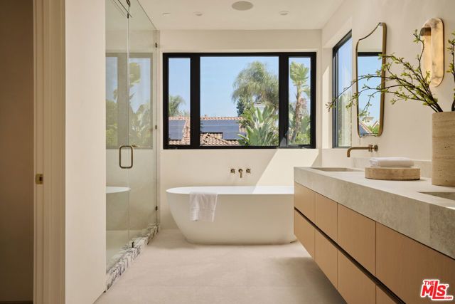 4514 Cedros Avenue, Sherman Oaks, CA 91403