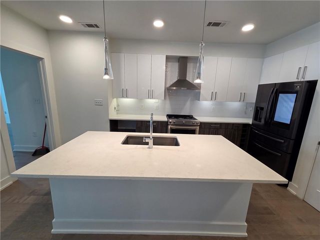 775 Juniper Street NE 428, Atlanta, GA 30308