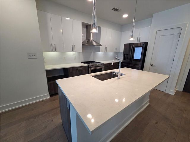 775 Juniper Street NE 428, Atlanta, GA 30308