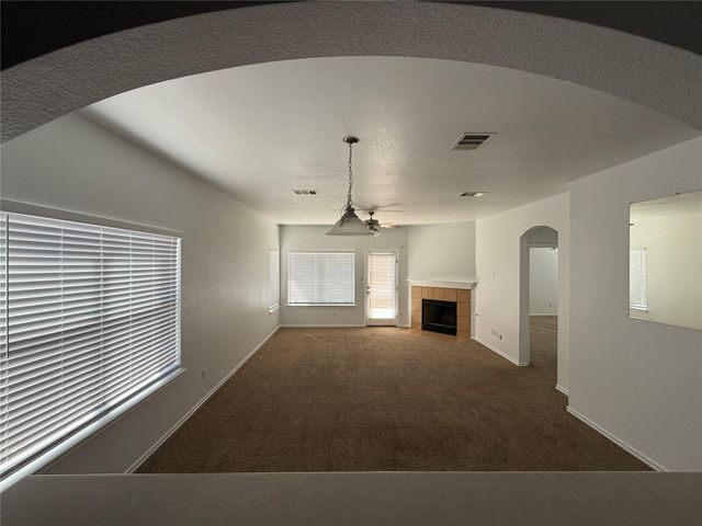 210 Dark Horse LN, Buda, TX 78610