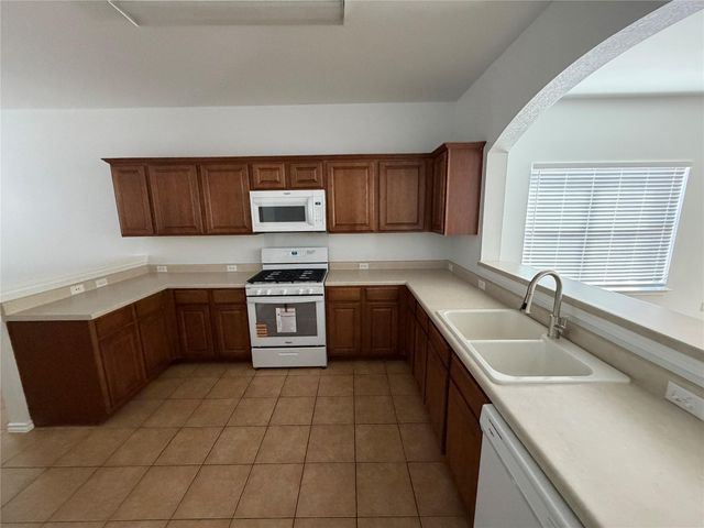 210 Dark Horse LN, Buda, TX 78610