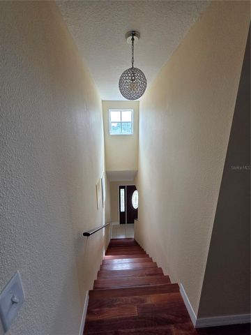 1690 MEADOW OAK LANE, Tarpon Springs, FL 34689