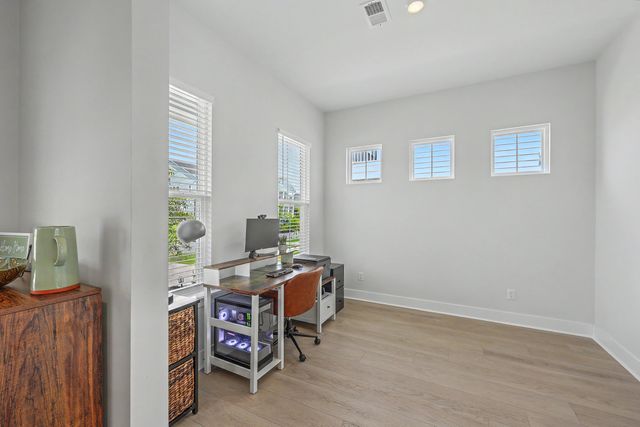 220 Orwel Street, Summerville, SC 29486