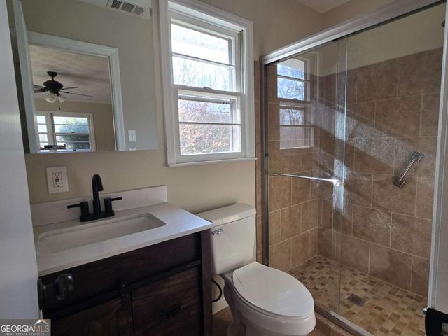 606 Viewpoint Drive, Jackson, GA 30233