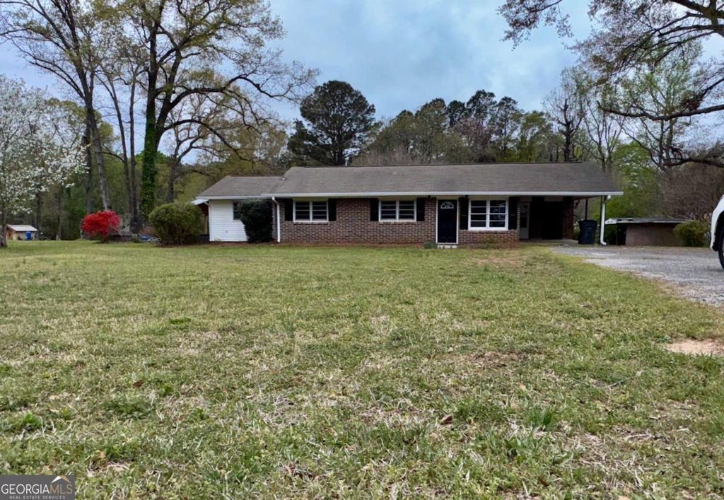 606 Viewpoint Drive, Jackson, GA 30233