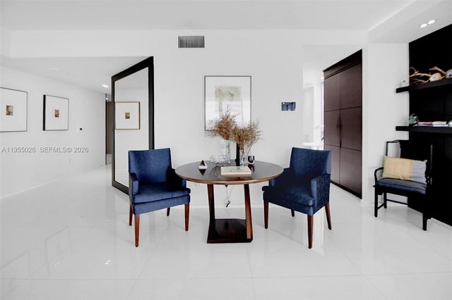 1331 Brickell Bay Dr 4201, Miami, FL 33131