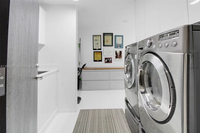 1331 Brickell Bay Dr 4201, Miami, FL 33131