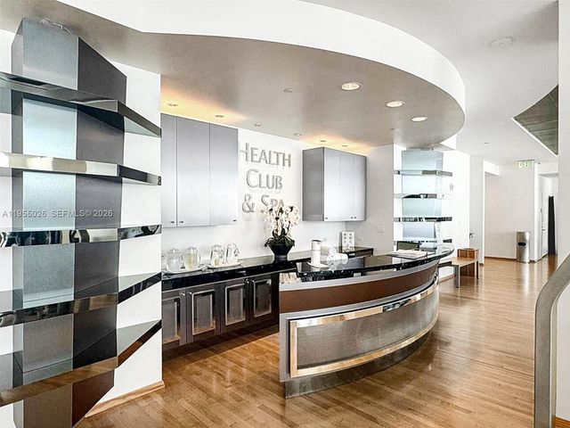 1331 Brickell Bay Dr 4201, Miami, FL 33131