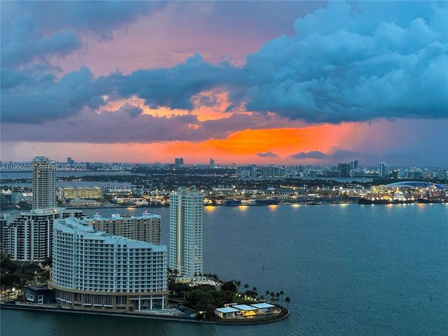 1331 Brickell Bay Dr 4201, Miami, FL 33131