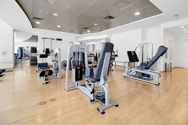 1331 Brickell Bay Dr 4201, Miami, FL 33131