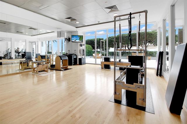 1331 Brickell Bay Dr 4201, Miami, FL 33131