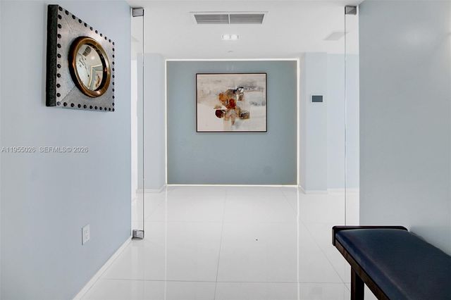 1331 Brickell Bay Dr 4201, Miami, FL 33131