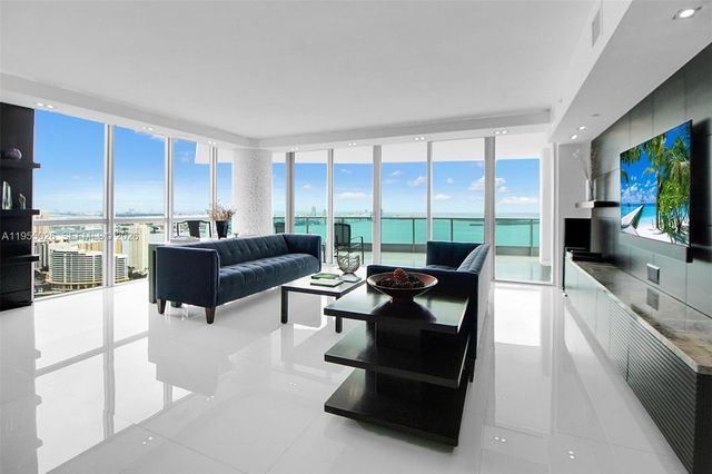 1331 Brickell Bay Dr 4201, Miami, FL 33131