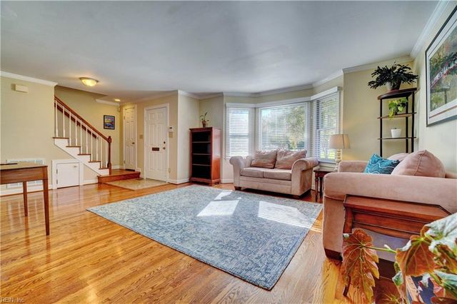 423 Van Wyck MEWS, Norfolk, VA 23517