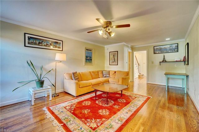 423 Van Wyck MEWS, Norfolk, VA 23517