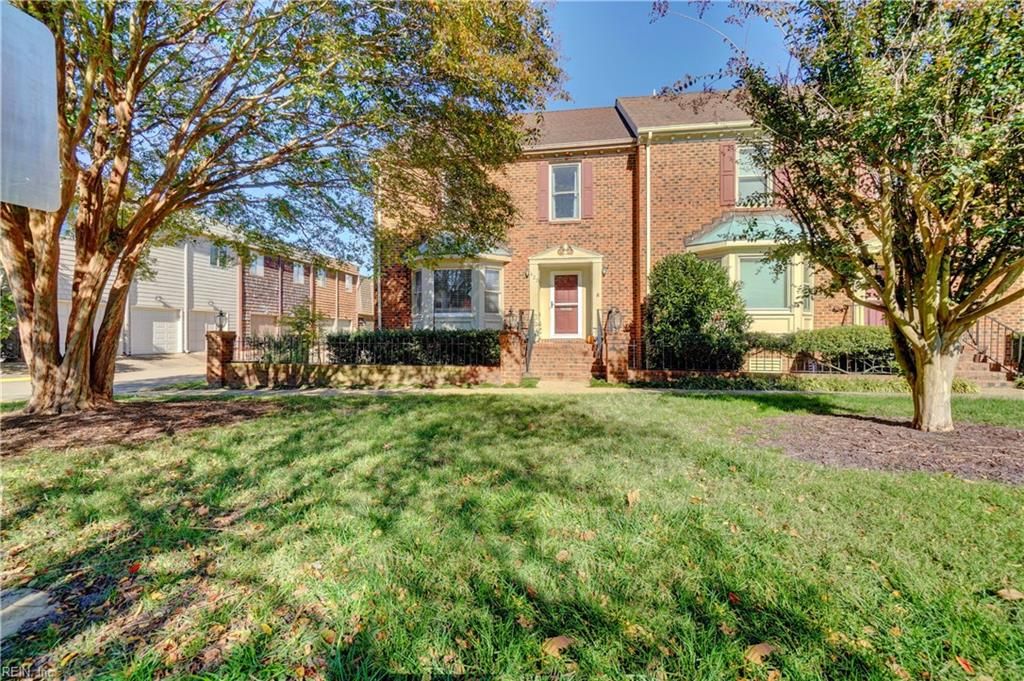 423 Van Wyck MEWS, Norfolk, VA 23517