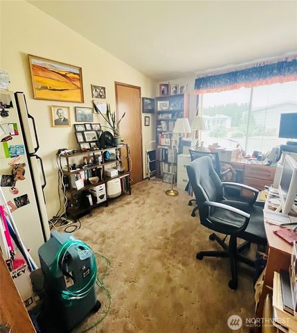 840 NE Karol Loop, College Place, WA 99324