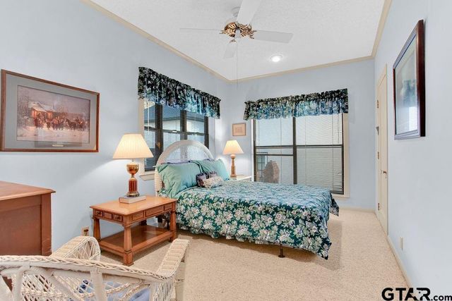 542 Hideaway Ln E, Hideaway, TX 75771