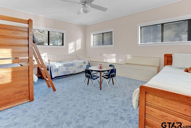 542 Hideaway Ln E, Hideaway, TX 75771