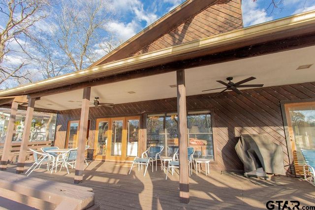 542 Hideaway Ln E, Hideaway, TX 75771