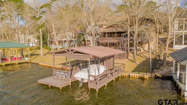 542 Hideaway Ln E, Hideaway, TX 75771