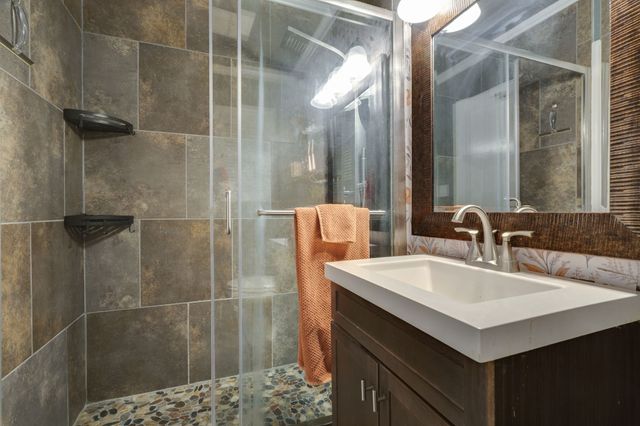 4637 Calmont Avenue, Fort Worth, TX 76107