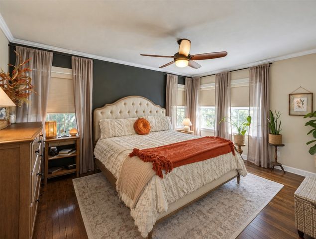4637 Calmont Avenue, Fort Worth, TX 76107
