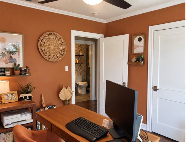 4637 Calmont Avenue, Fort Worth, TX 76107
