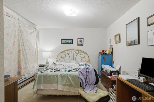 14001 35th Avenue NE, Seattle, WA 98125