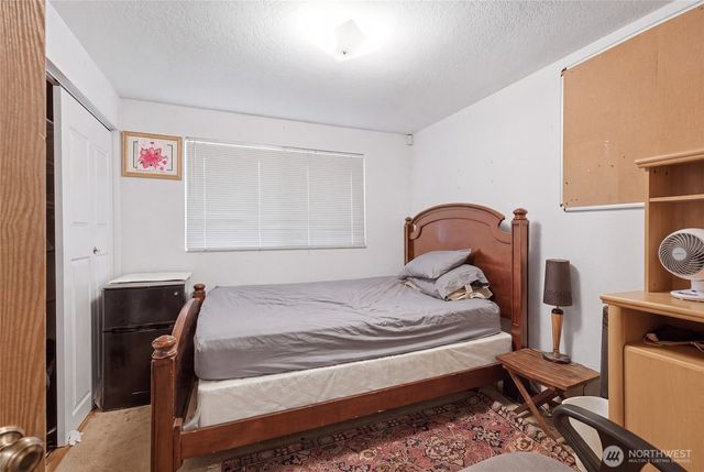 14001 35th Avenue NE, Seattle, WA 98125