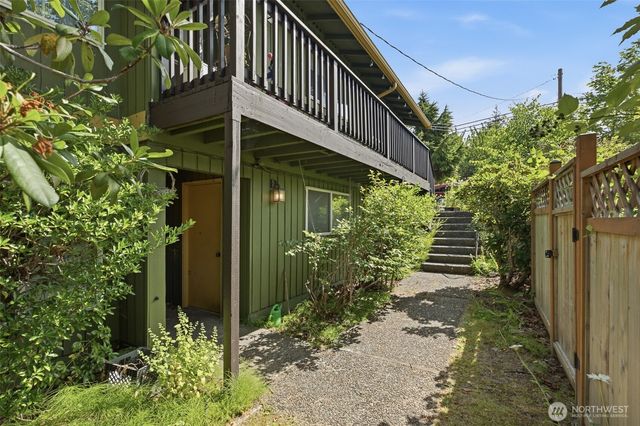 14001 35th Avenue NE, Seattle, WA 98125
