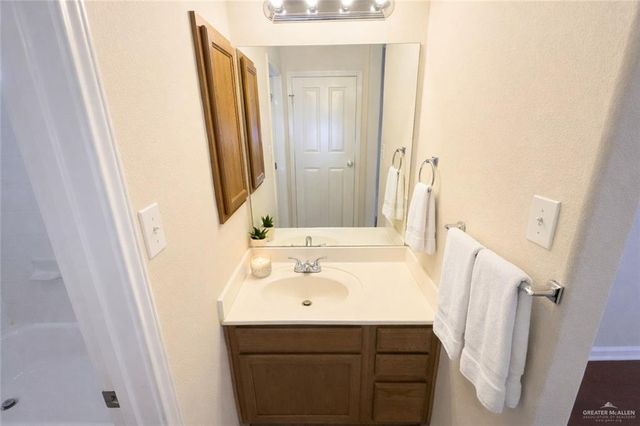 1501 Las Brisas Drive, Mission, TX 78574