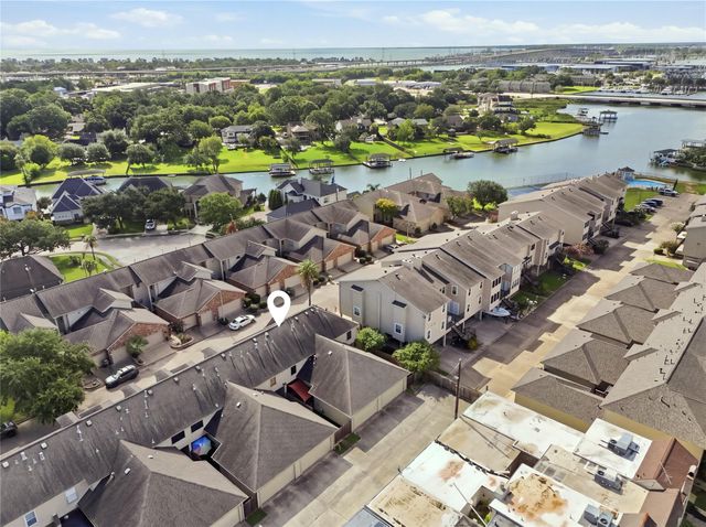2039 Glencove Drive, Seabrook, TX 77586
