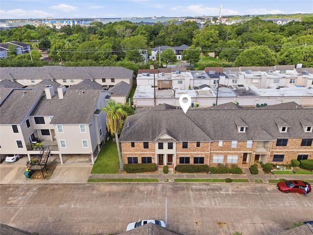 2039 Glencove Drive, Seabrook, TX 77586