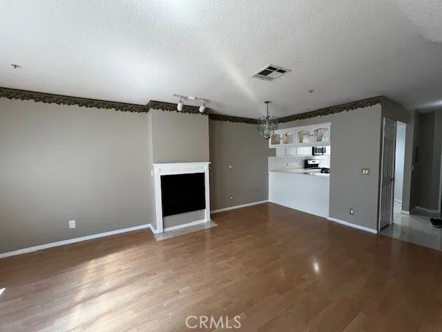 537 N Adams 212, Glendale, CA 91206
