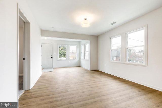 632 GREENHILL RD, Sharon Hill, PA 19079