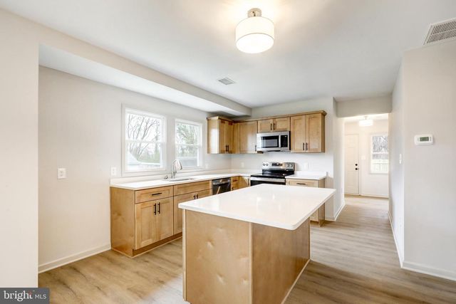 632 GREENHILL RD, Sharon Hill, PA 19079