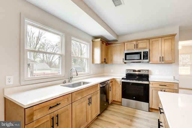 632 GREENHILL RD, Sharon Hill, PA 19079