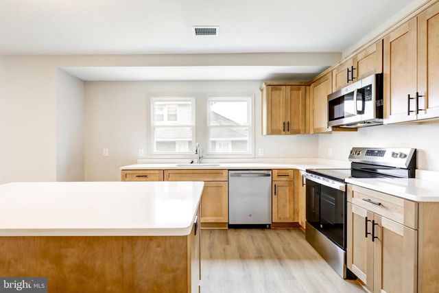 632 GREENHILL RD, Sharon Hill, PA 19079