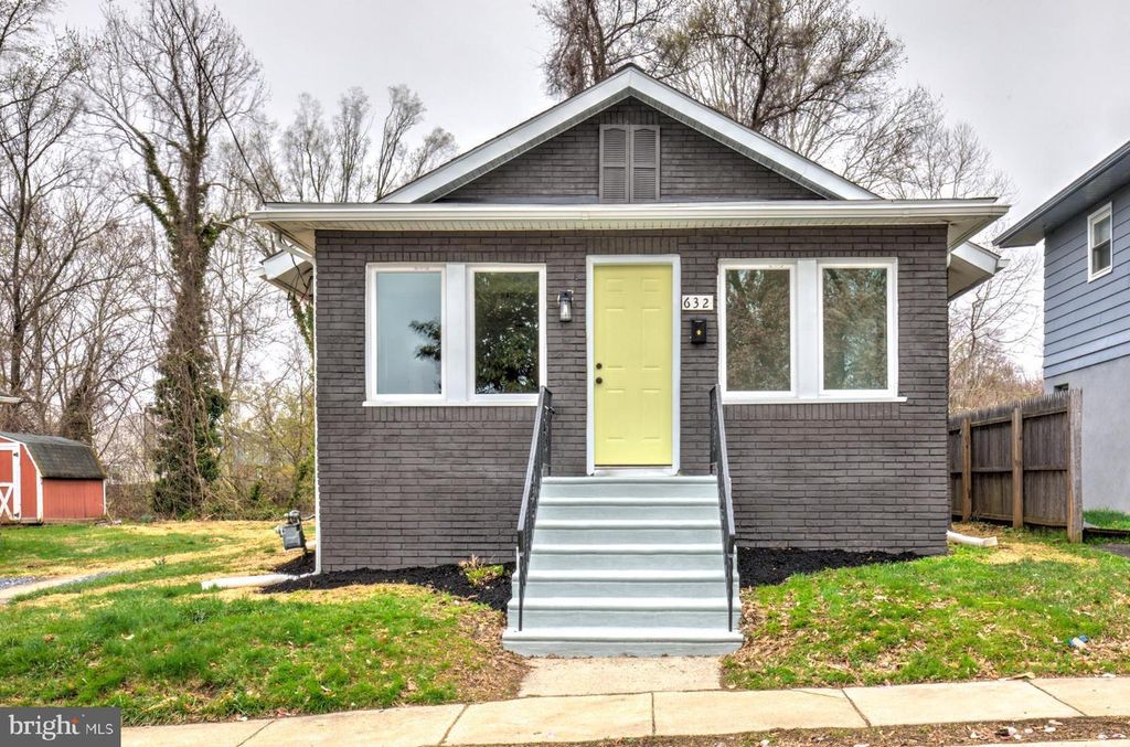 632 GREENHILL RD, Sharon Hill, PA 19079