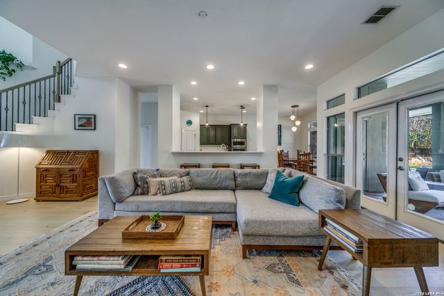 643 Ridge, San Antonio, TX 78258