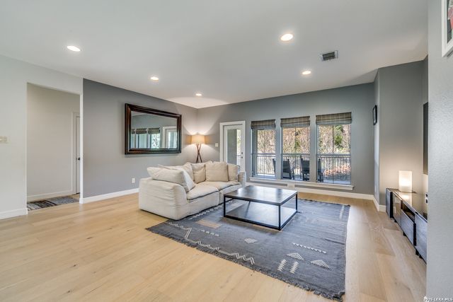 643 Ridge, San Antonio, TX 78258